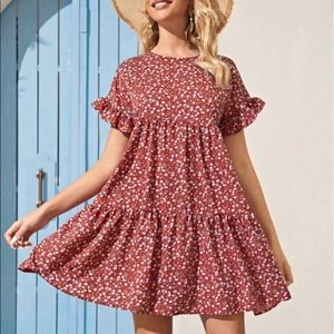 Ditsy floral Keyhole back babydoll dress:small